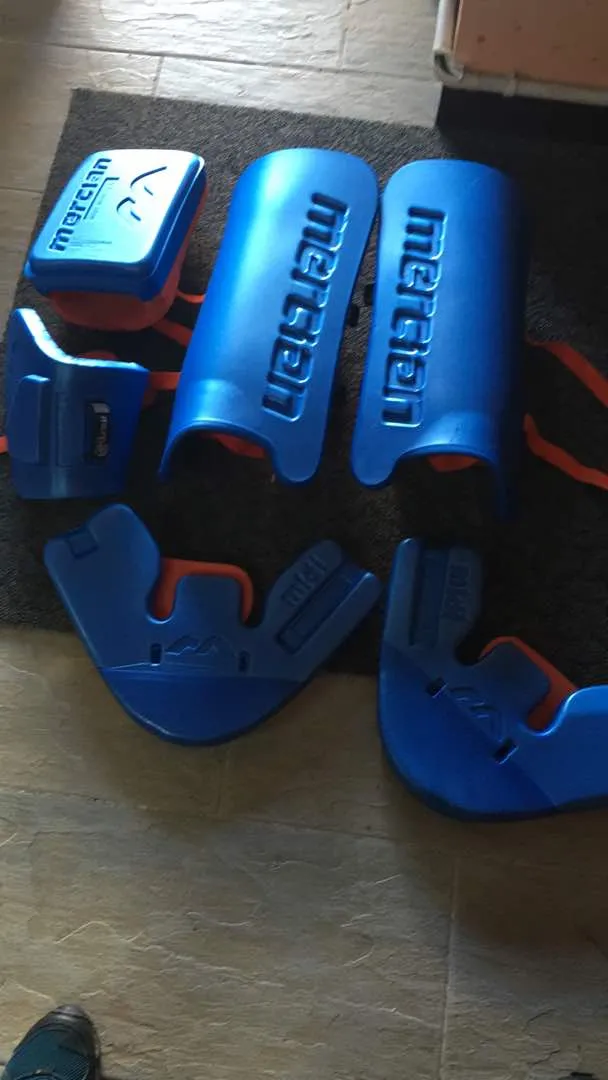 MERCIAN Goalkeeping Set -