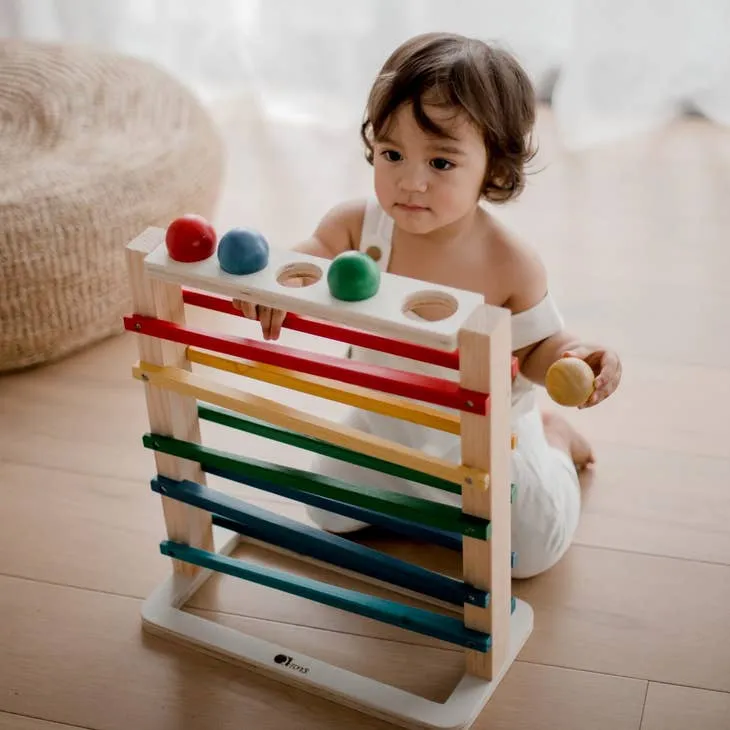 Track a ball Wooden Rack